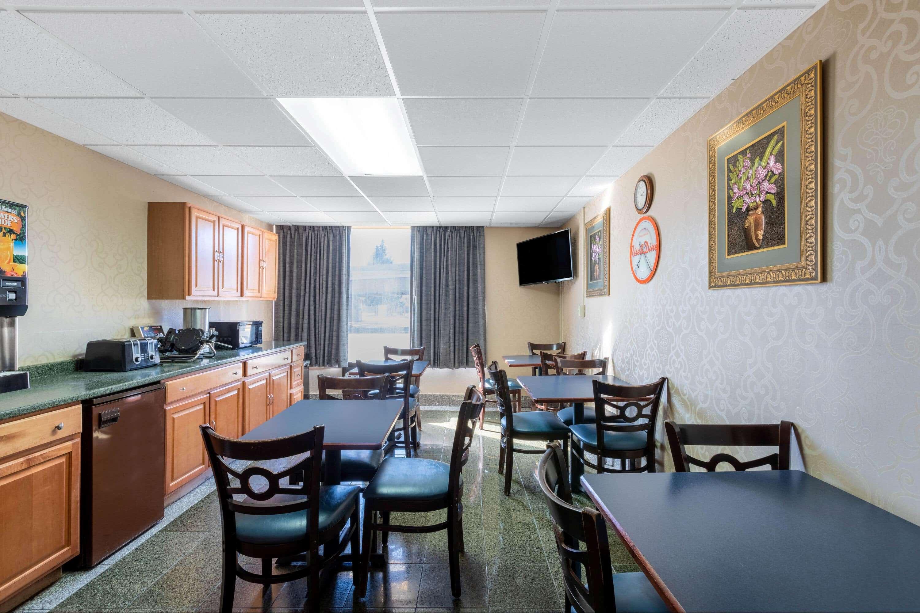 Howard Johnson By Wyndham Gillette Exteriér fotografie