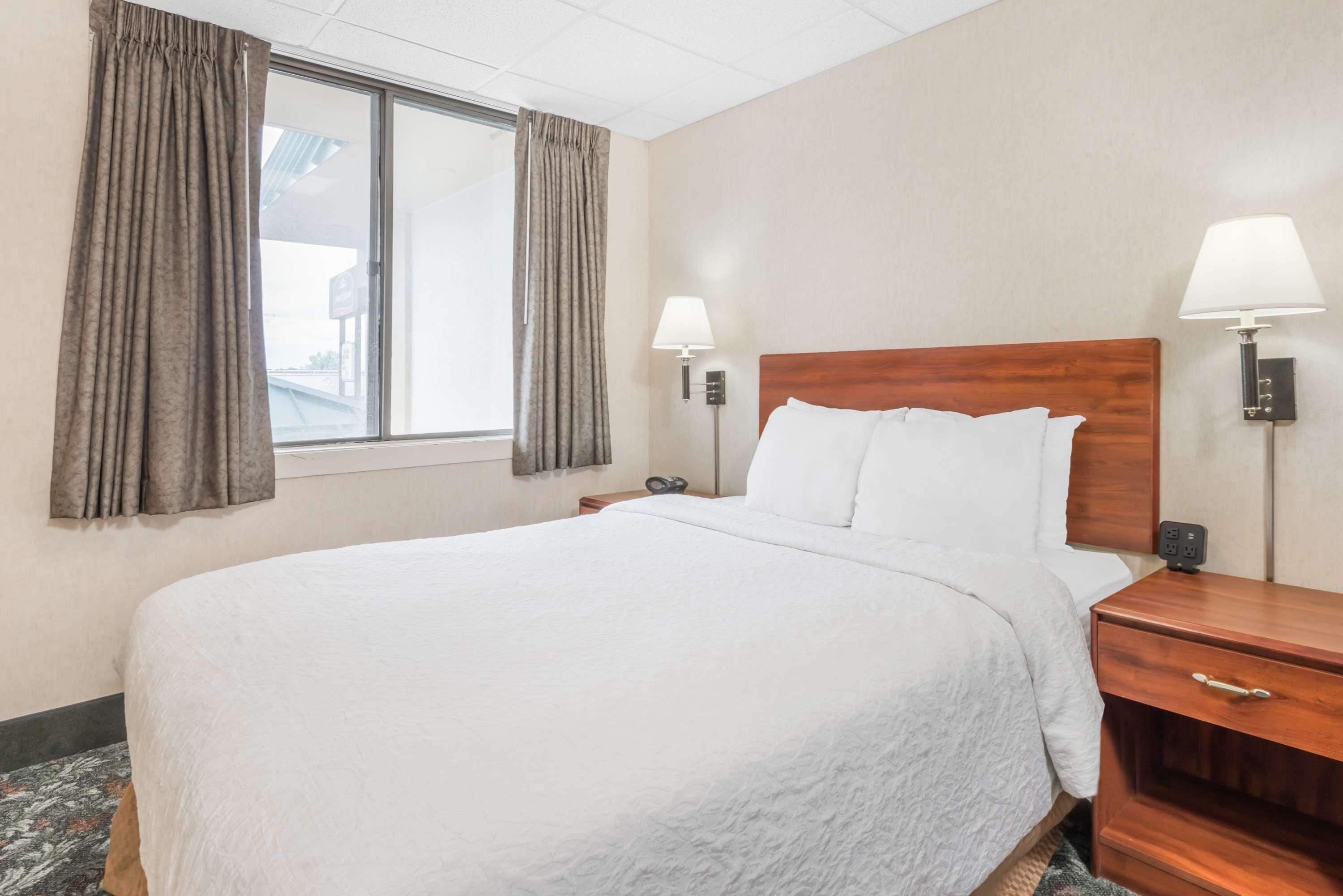 Howard Johnson By Wyndham Gillette Exteriér fotografie
