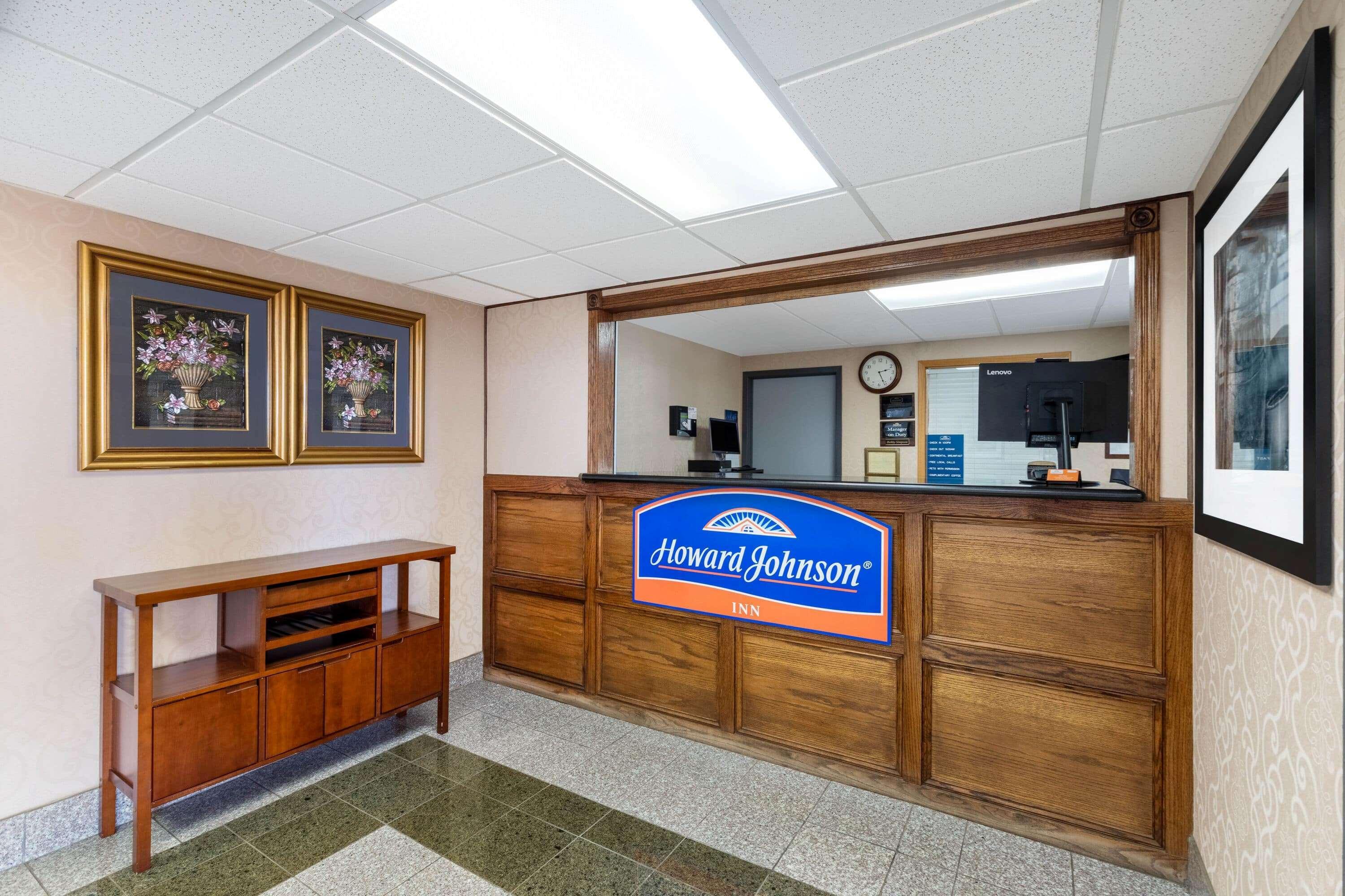 Howard Johnson By Wyndham Gillette Exteriér fotografie
