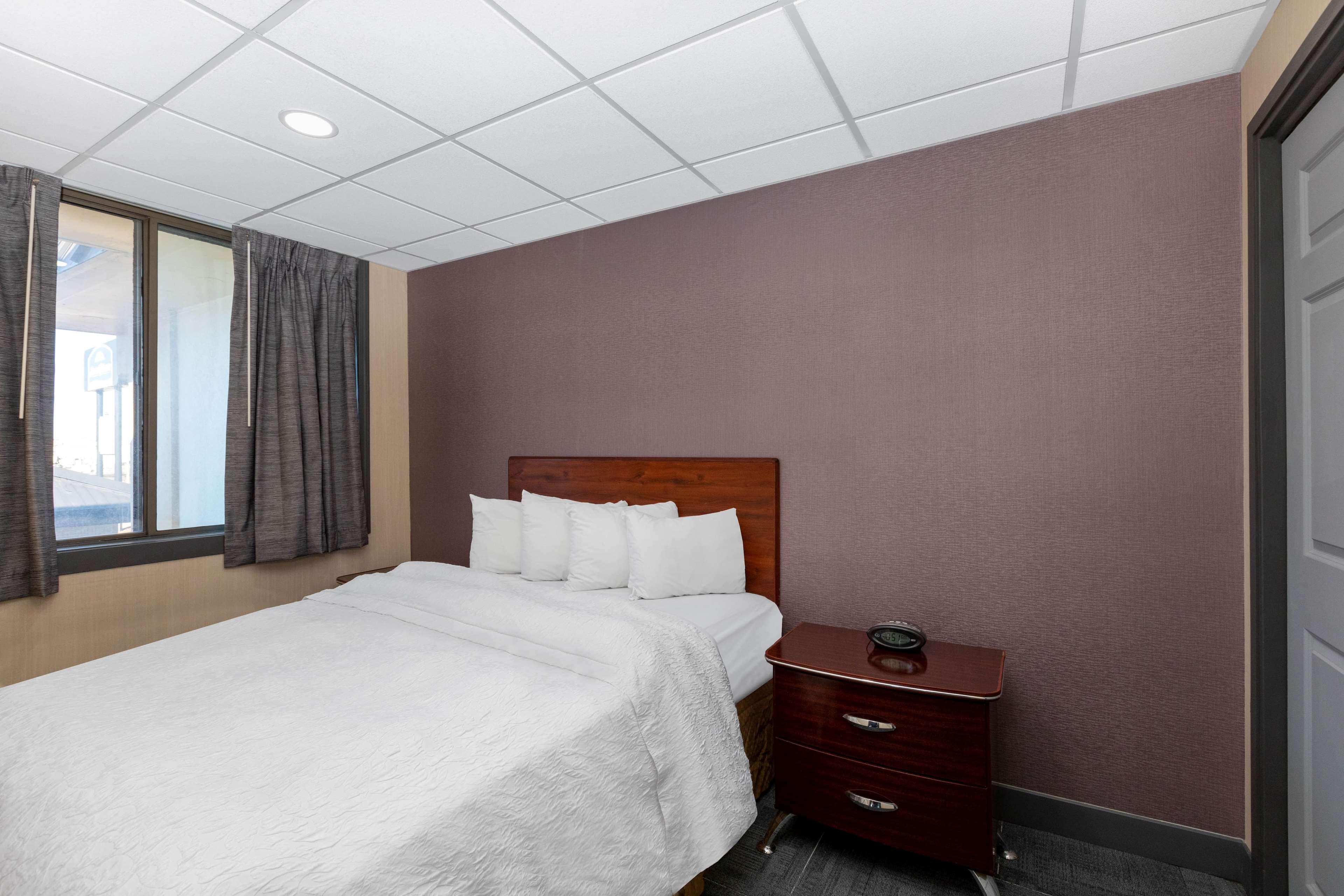 Howard Johnson By Wyndham Gillette Exteriér fotografie